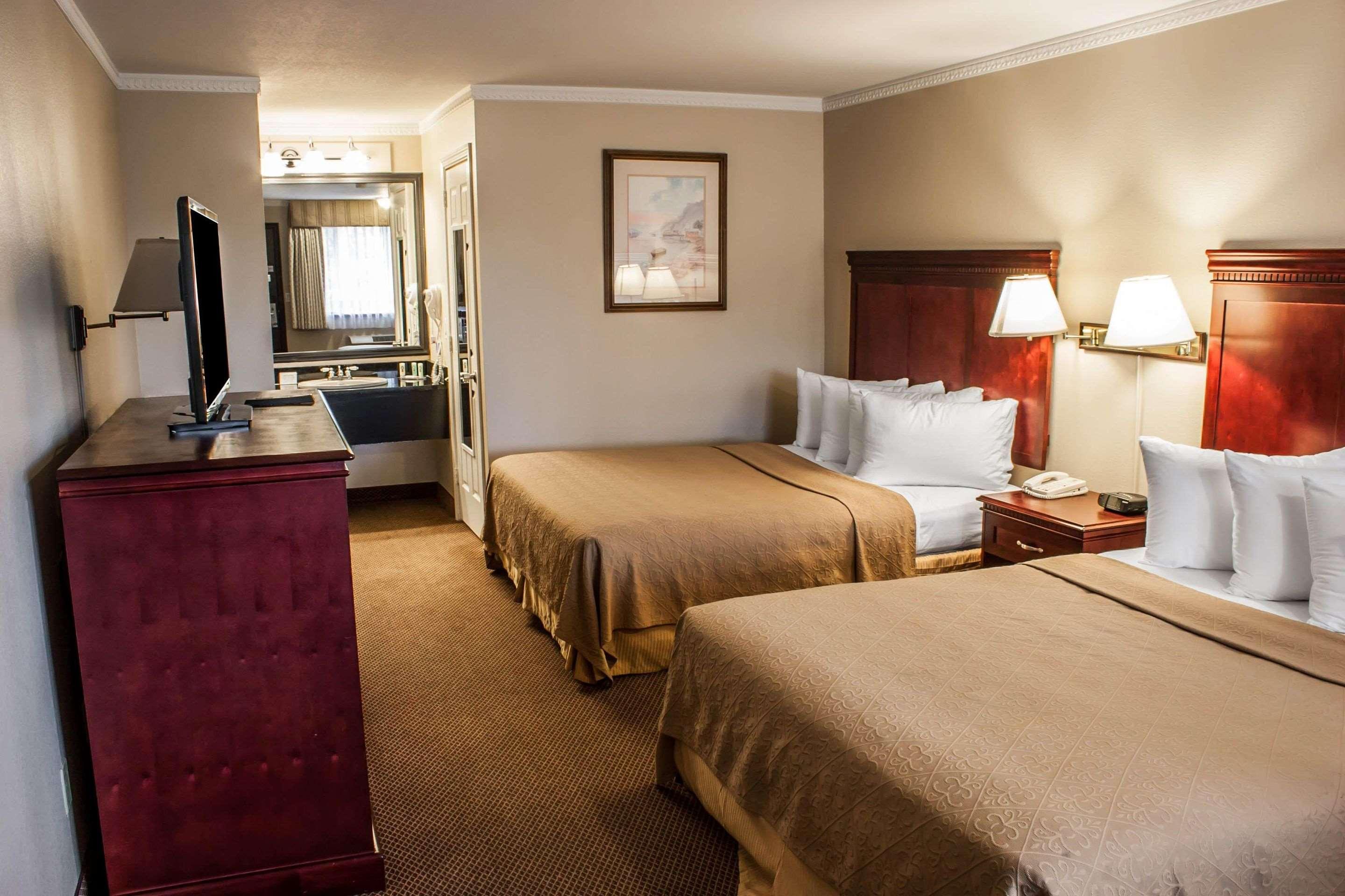 Quality Inn & Suites Fife Seattle Ngoại thất bức ảnh